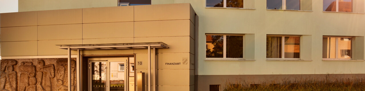  Gebäude Finanzamt Erlangen Schubertstraße 10
